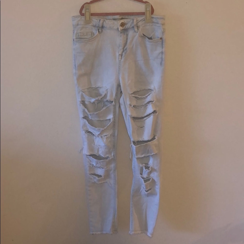 Discontinued fun ripped top shop jeans